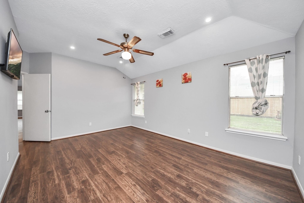 16215 Cypress Trace Drive - Photo 14