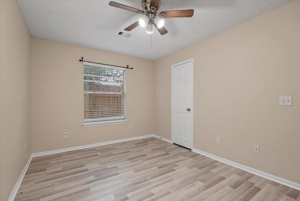 18182 Forest Cedars Drive - Photo 17