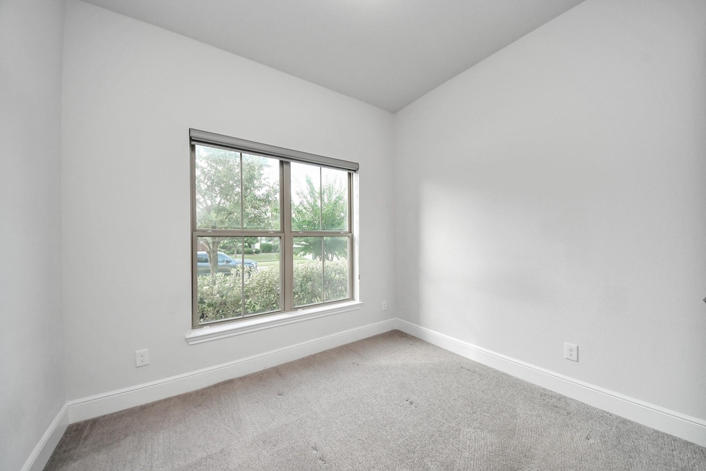 1714 Mccrae Hill Court - Photo 9
