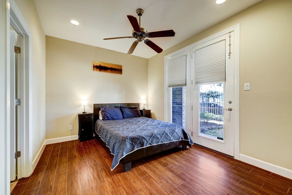 1305 Delano Street - Photo 7