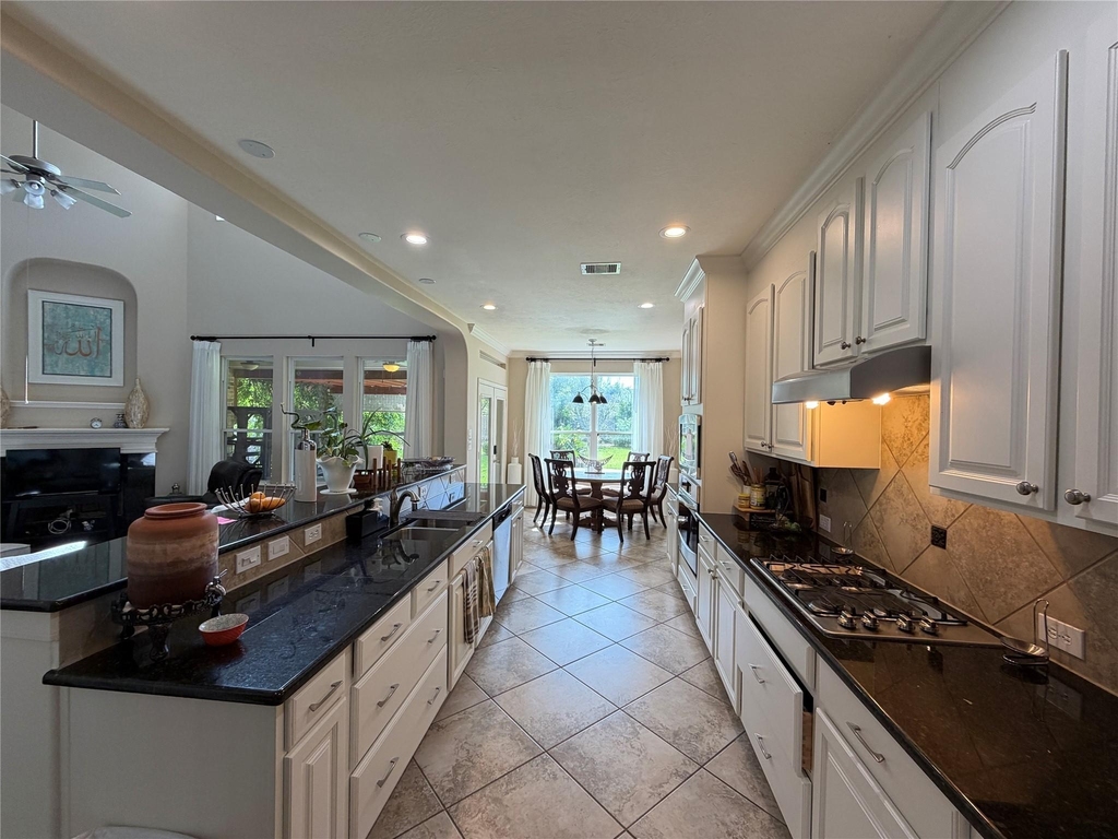5518 Plumero Meadow Drive - Photo 10