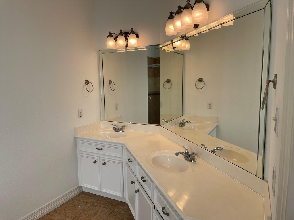 15480 Constellation Circle W - Photo 14