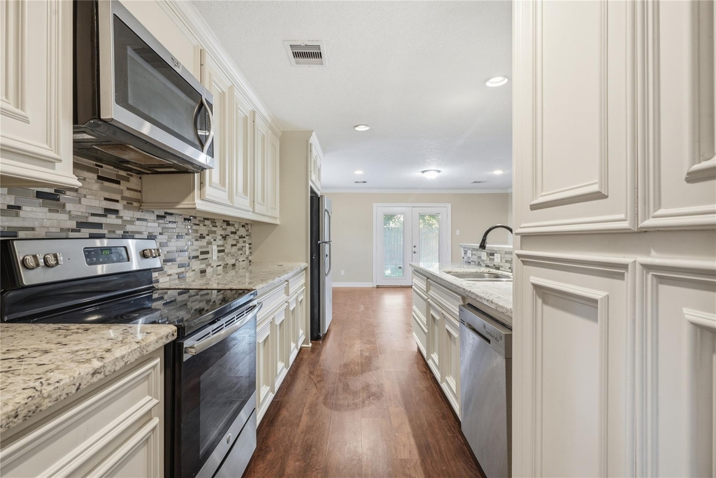 505 Malvern Avenue - Photo 2