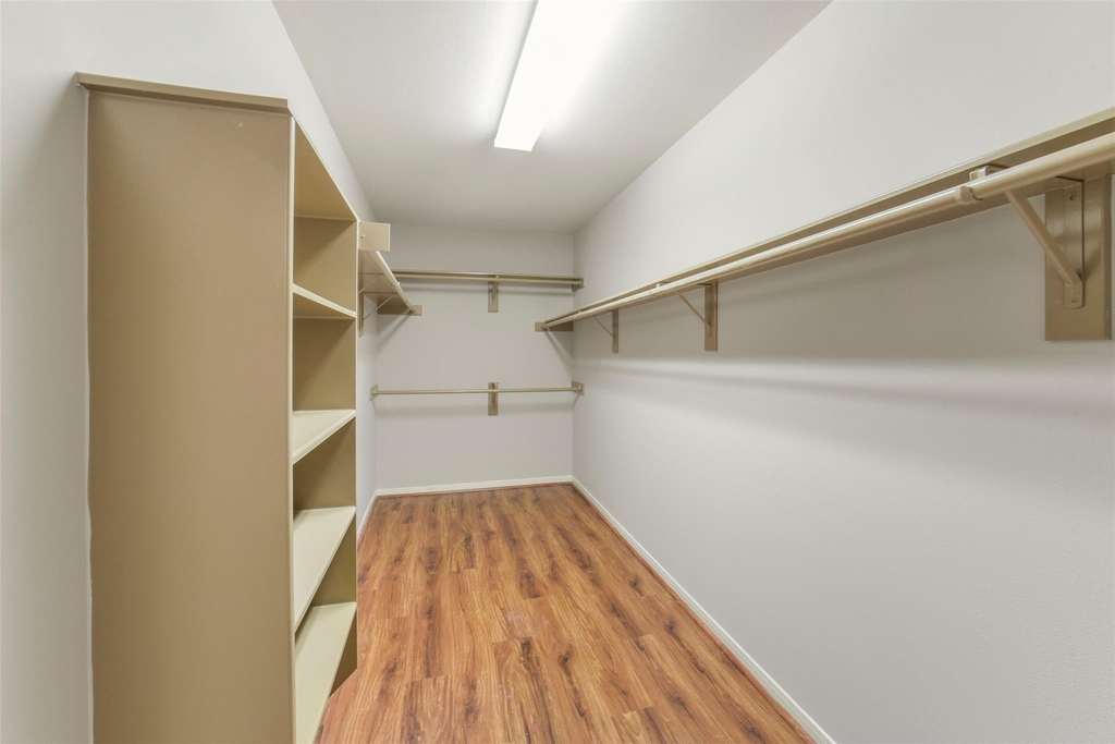 2414 Falcon Knoll Lane - Photo 32