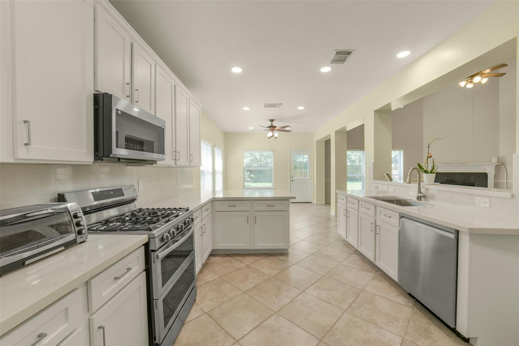 2414 Falcon Knoll Lane - Photo 16