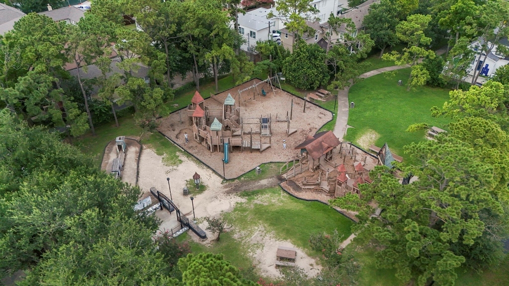1226 E 23rd Street - Photo 46