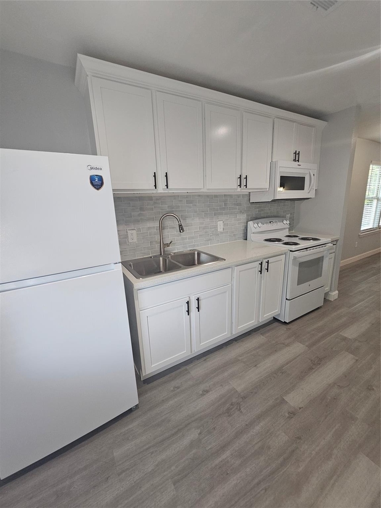 4724 4th           Units    B,c,d,e Street - Photo 2