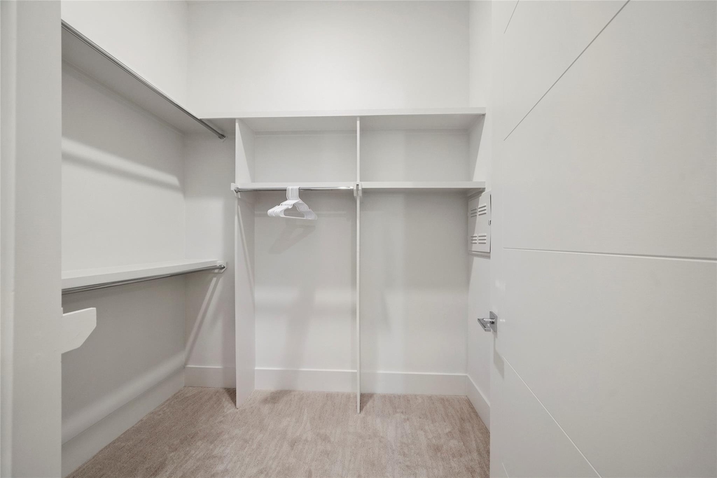199 Waterpoint Court - Photo 15