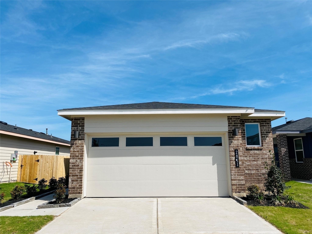 2811 Chancery Summit Court - Photo 1