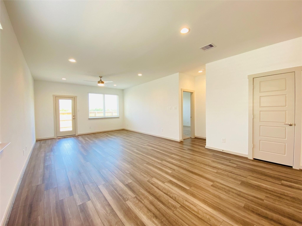 2811 Chancery Summit Court - Photo 5