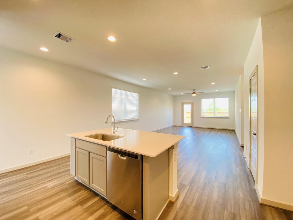2811 Chancery Summit Court - Photo 6