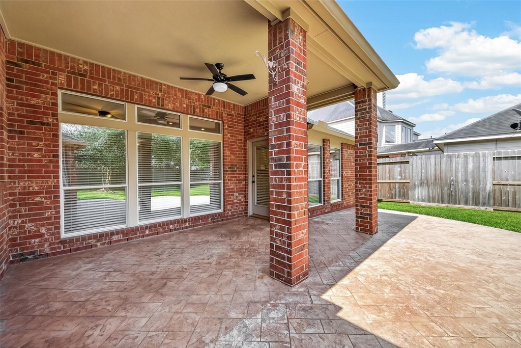 1527 Lake Pauline Court - Photo 38