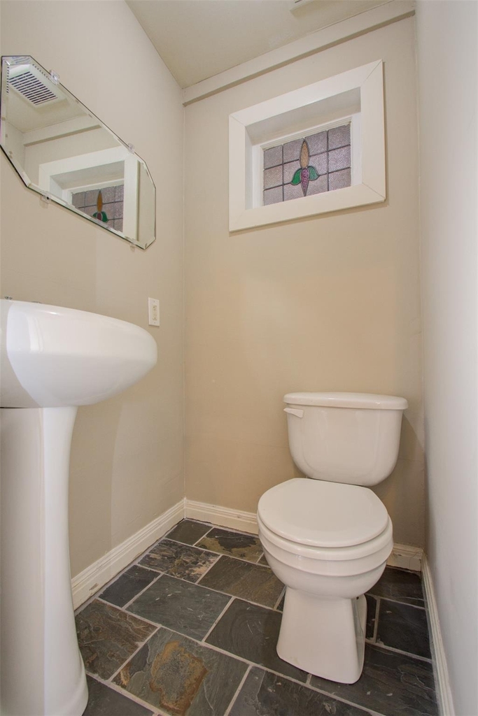 5419 Gulfton Street - Photo 9