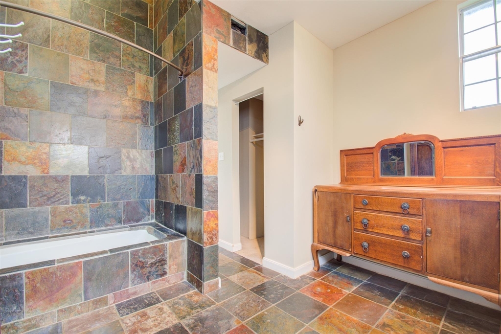 5419 Gulfton Street - Photo 21