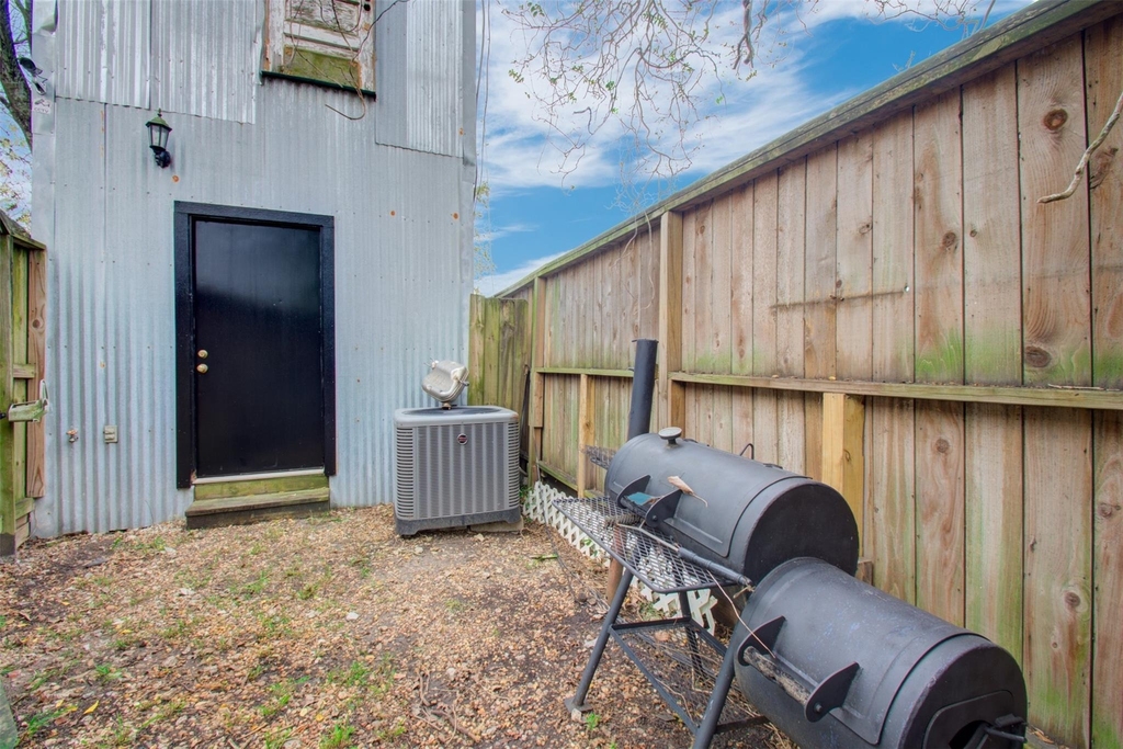 5419 Gulfton Street - Photo 26