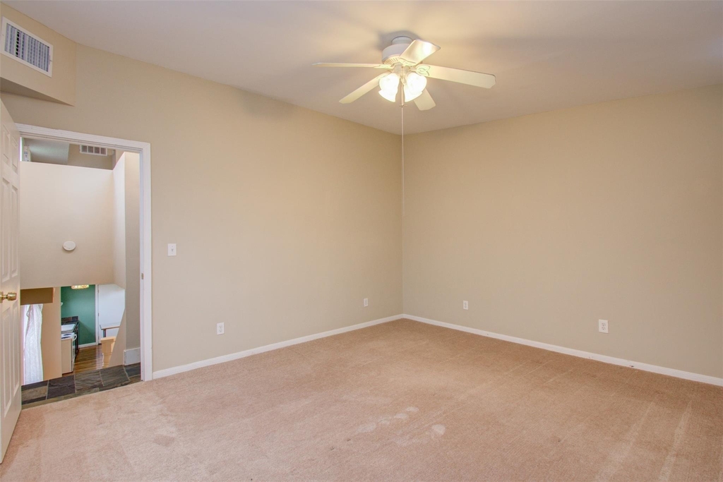 5419 Gulfton Street - Photo 13