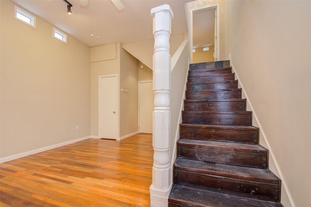 5419 Gulfton Street - Photo 11