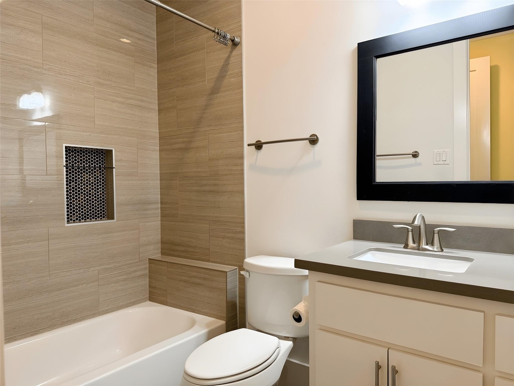 2115 Detering Street - Photo 21