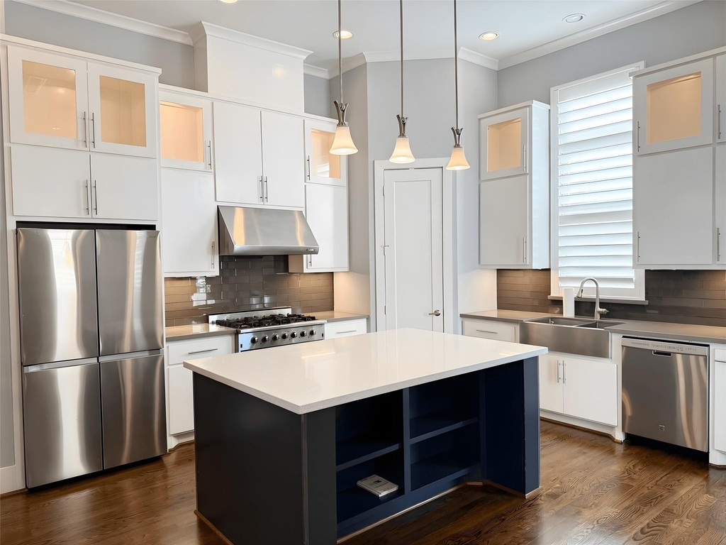 2115 Detering Street - Photo 1