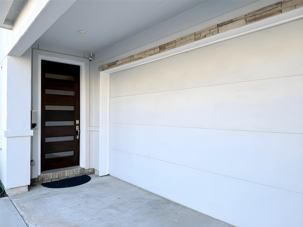 2115 Detering Street - Photo 10