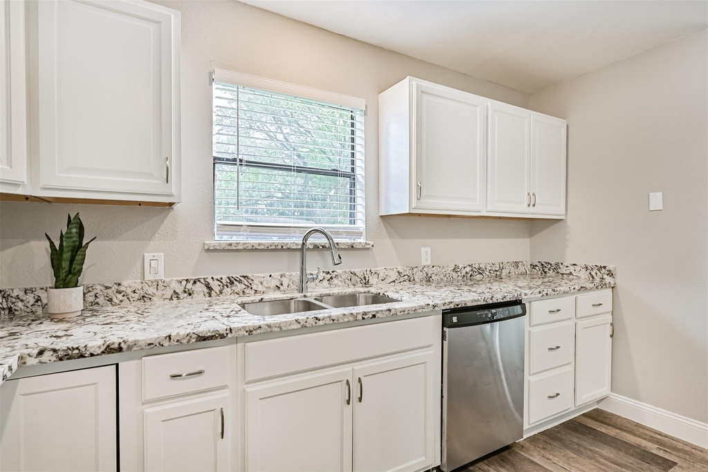 5220 Krueger Drive - Photo 26