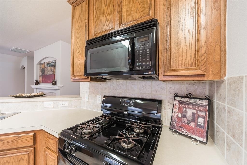 9934 Barr Lake Drive - Photo 8