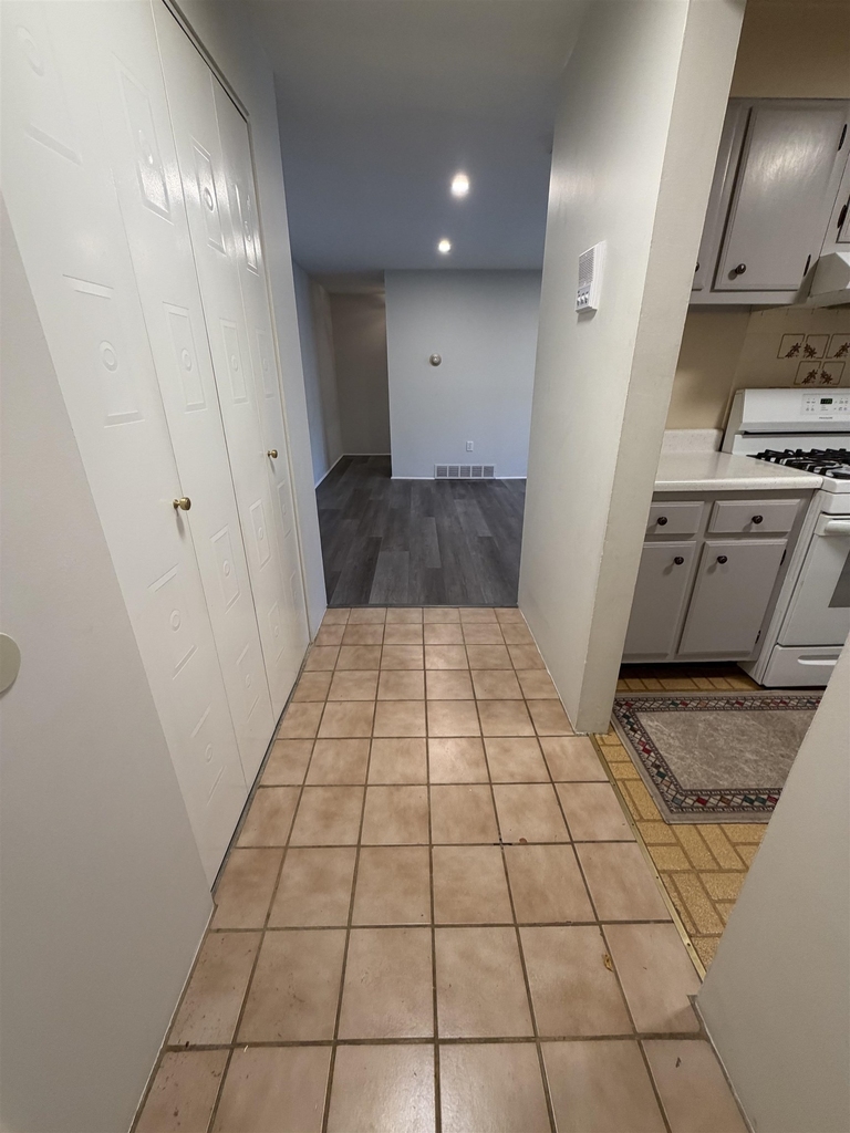 9 Louisburg - Photo 1