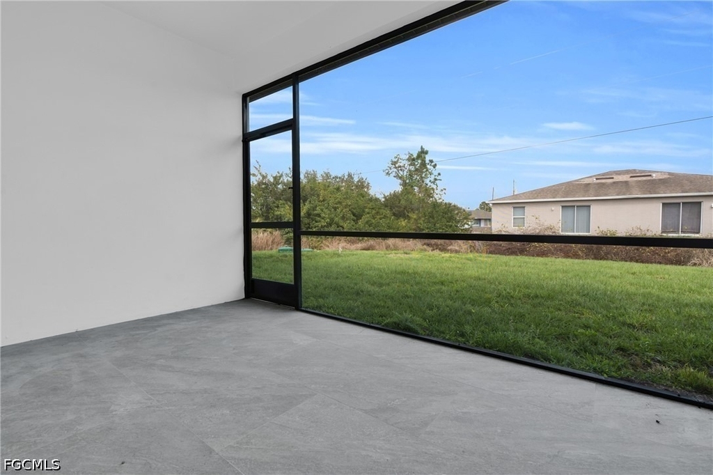 111 Harry Avenue S - Photo 29