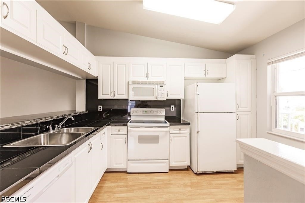 14503 Lakewood Trace Court - Photo 4