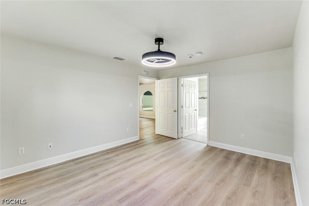 5201 4th Street W - Photo 5