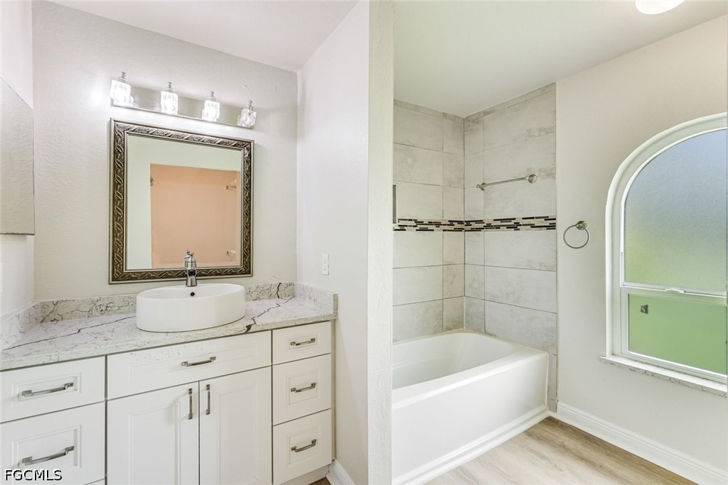 5201 4th Street W - Photo 6