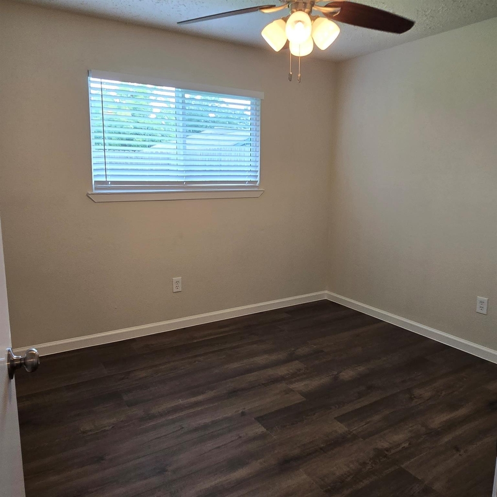 14211 Sylvia Drive - Photo 22