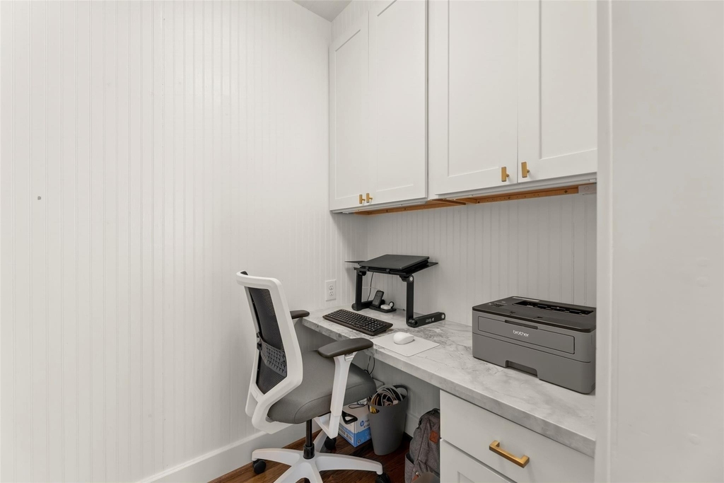 817 Gale Street - Photo 22