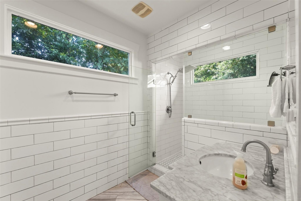817 Gale Street - Photo 29