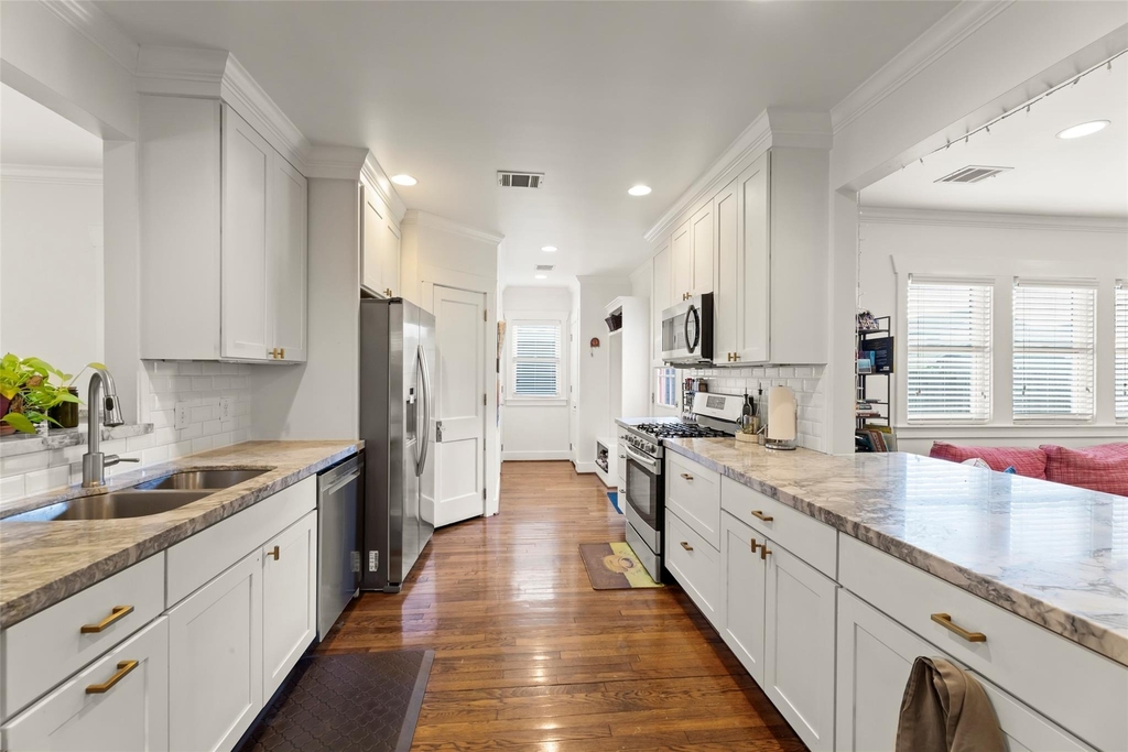 817 Gale Street - Photo 15