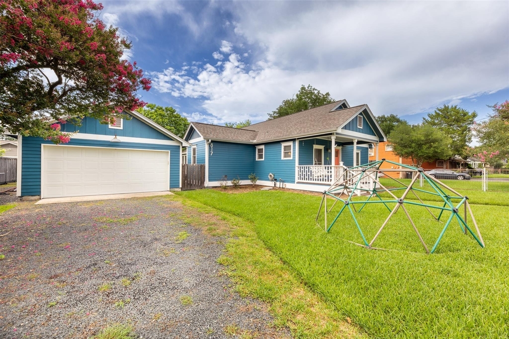 817 Gale Street - Photo 3