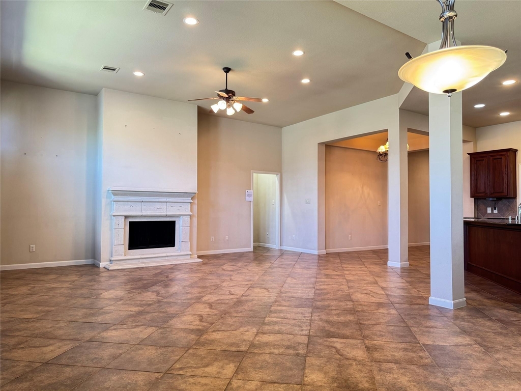 27926 Barberry Banks Lane - Photo 14