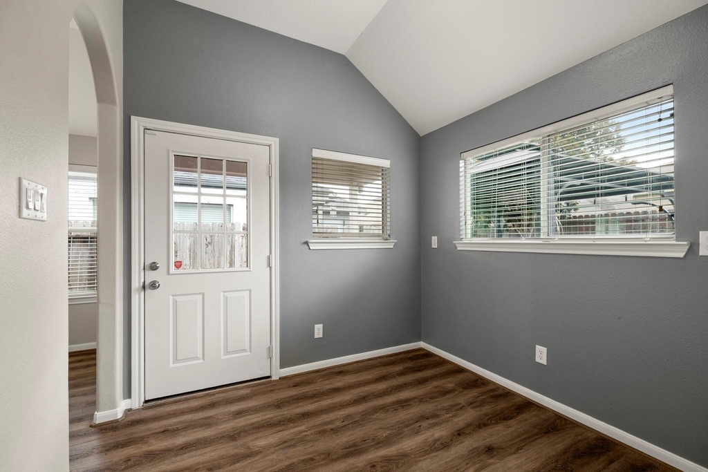 8726 Headstall Drive - Photo 18