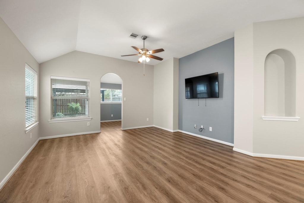 8726 Headstall Drive - Photo 10