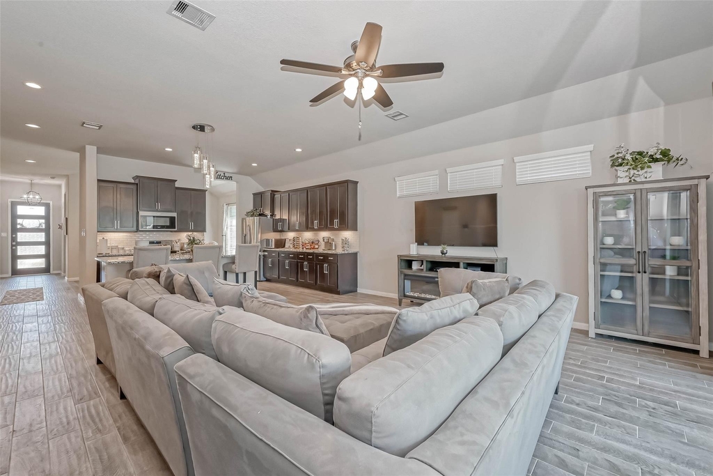 5826 Euclid Loop - Photo 11