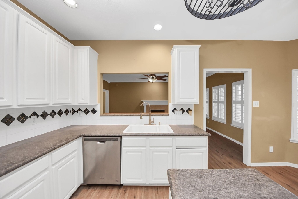 23003 Governorshire Drive - Photo 25