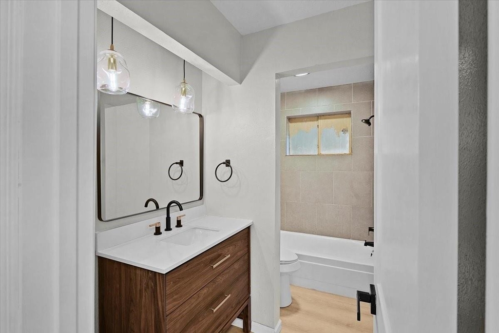 2601 Village Circle Dr Drive - Photo 8