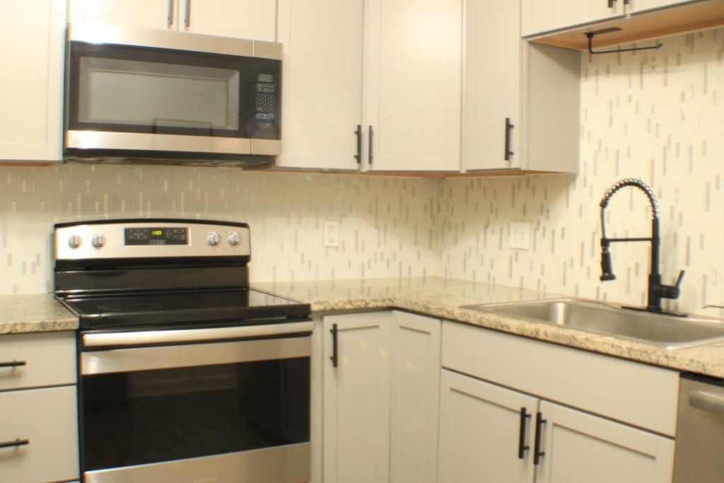 506 Azalea Street - Photo 11