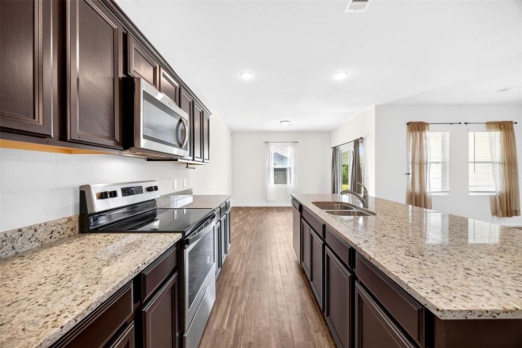 1024 Banyon Tree Lane - Photo 23