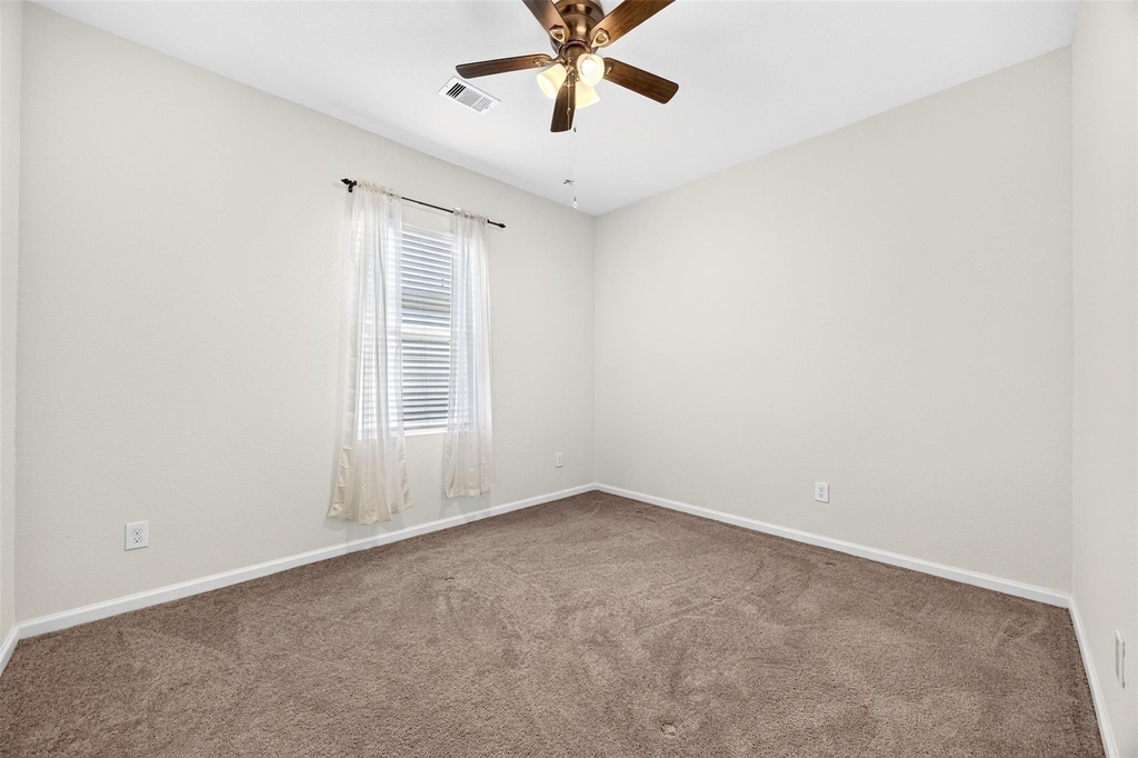 1024 Banyon Tree Lane - Photo 11