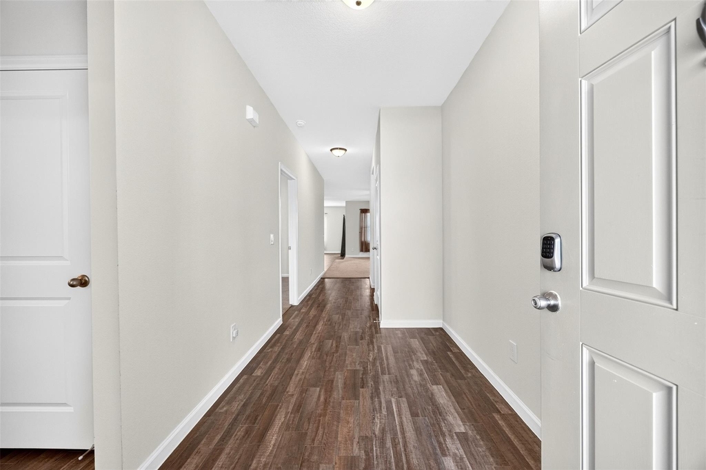 1024 Banyon Tree Lane - Photo 7