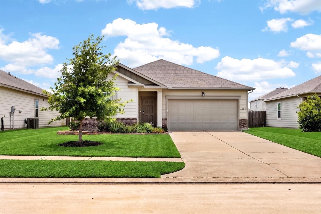 1024 Banyon Tree Lane - Photo 3