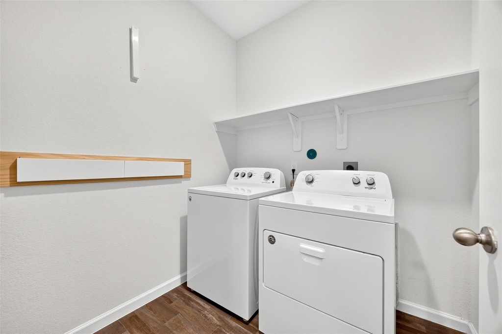 1024 Banyon Tree Lane - Photo 14