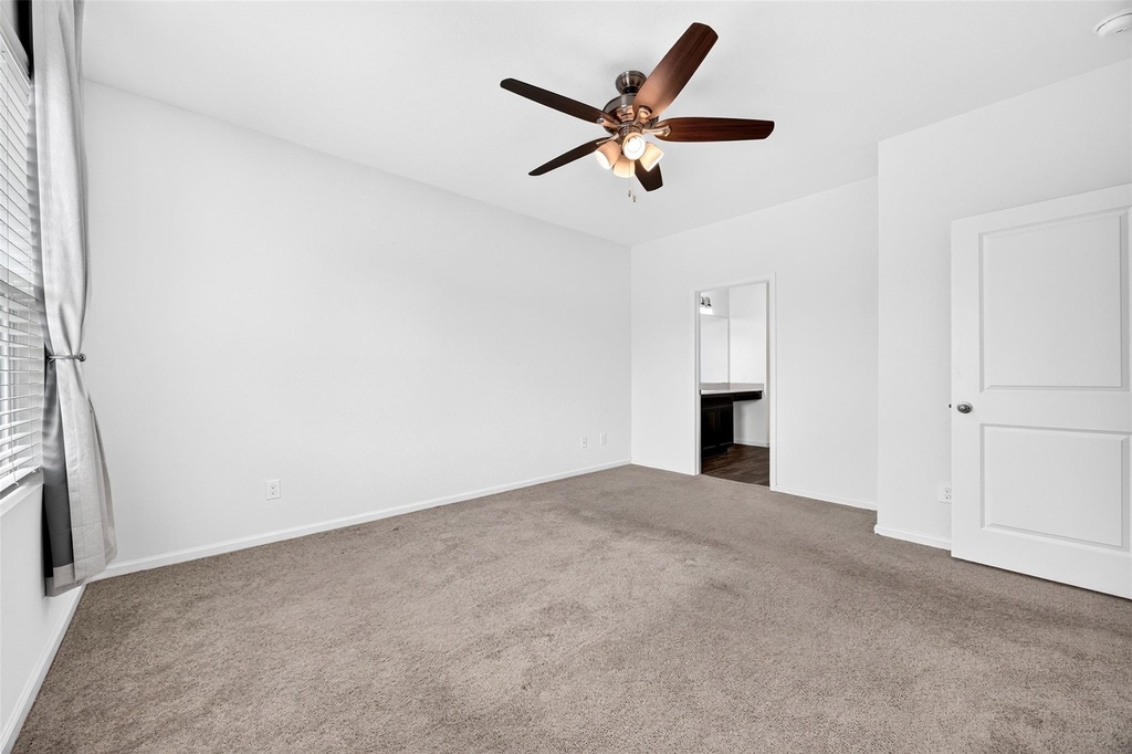 1024 Banyon Tree Lane - Photo 27