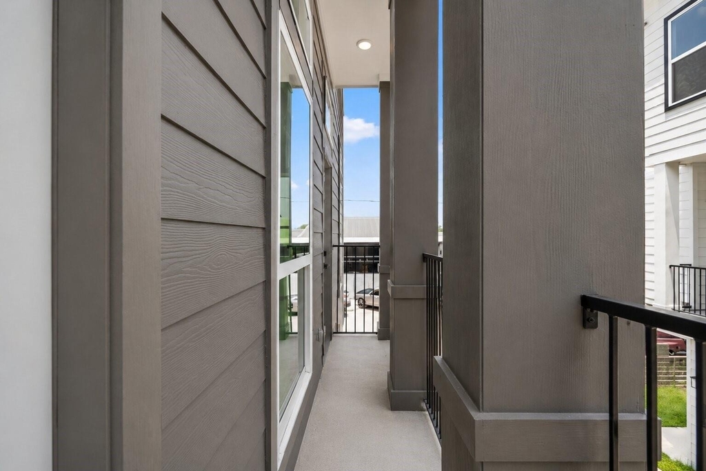 1224 E 23rd Street - Photo 36